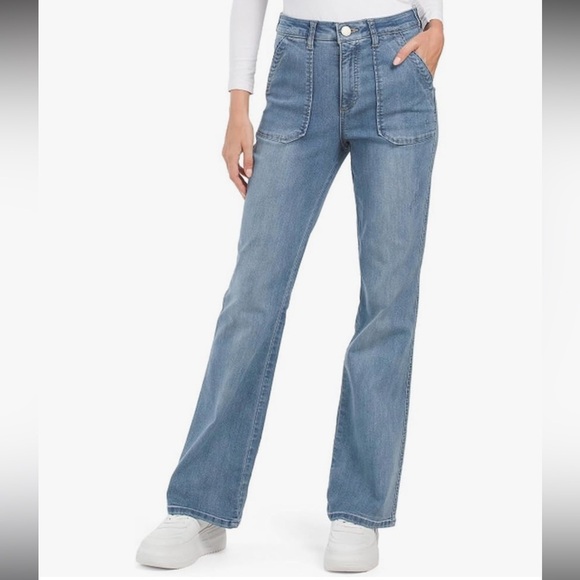 Democracy Denim - Democracy Itty Bitty Skyrise Jeans Ab Technology Light Wash Boot Cut Size 12